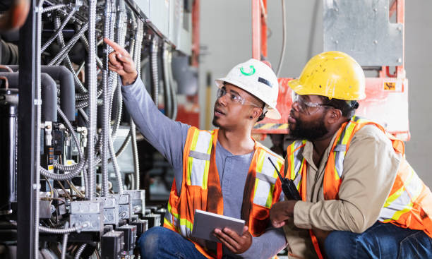 Best Affordable Emergency Electrician  in Belle Meade, TN